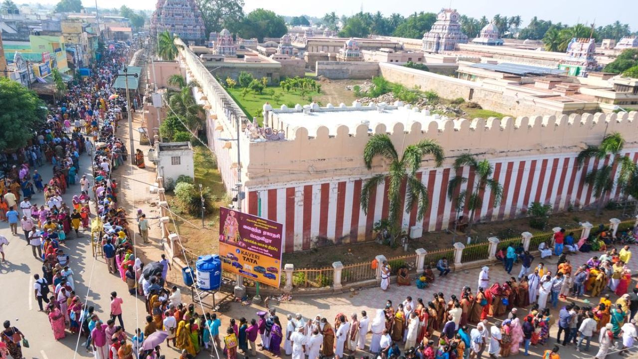 ஒரு மாதம் இலவச ஆன்மீக பயணம்.. பக்தர்களே மிஸ் பண்ணாதீங்க.. வெளியான சூப்பர் அறிவிப்பு ஒரு மாதம் இலவச ஆன்மீக பயணம்.. பக்தர்களே மிஸ் பண்ணாதீங்க.. வெளியான சூப்பர் அறிவிப்பு
