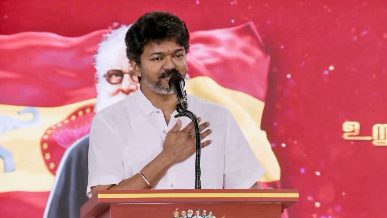 தலைவர் விஜயின் தேர்தல் சுற்றுப்பயணம்.. மாவட்ட செயலாளர்களுக்கு பறந்த உத்தரவுகள்..