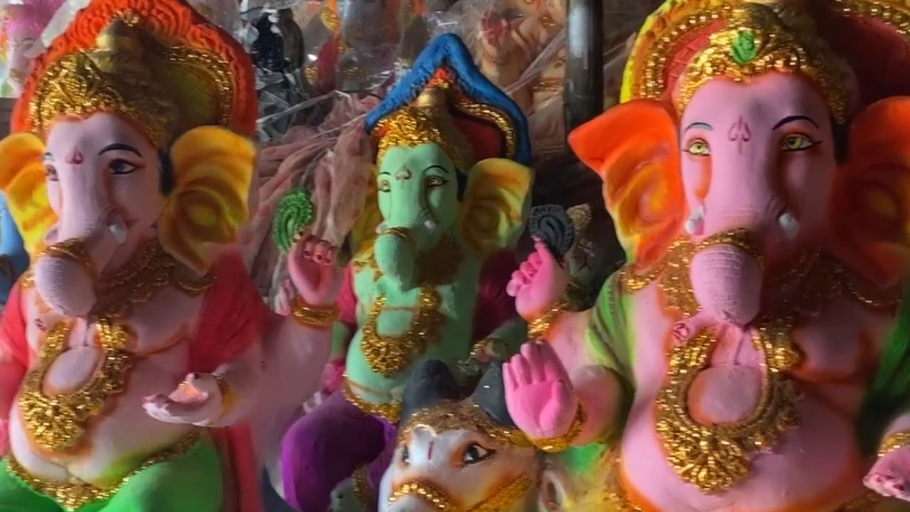 விநாயகர் சதுர்த்தி ஸ்பெஷல்.. வகை வகையாக தயாராகும் சிலைகள்!