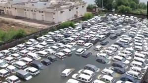 மழை வெள்ளத்தில் மூழ்கிய 300 கார்கள்.. மாருதி சுசுகி நிறுவனத்திற்கு பேரிழப்பு! மழை வெள்ளத்தில் மூழ்கிய 300 கார்கள்.. மாருதி சுசுகி நிறுவனத்திற்கு பேரிழப்பு!