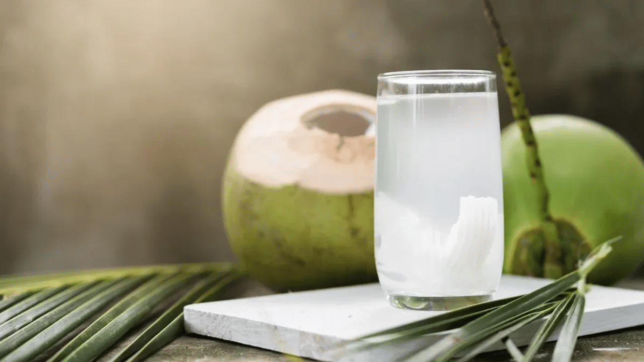 இளநீர் குடிக்கும் இதனை கவனிங்க - அதிர்ச்சி தகவல் இளநீர் குடிக்கும் இதனை கவனிங்க - அதிர்ச்சி தகவல்