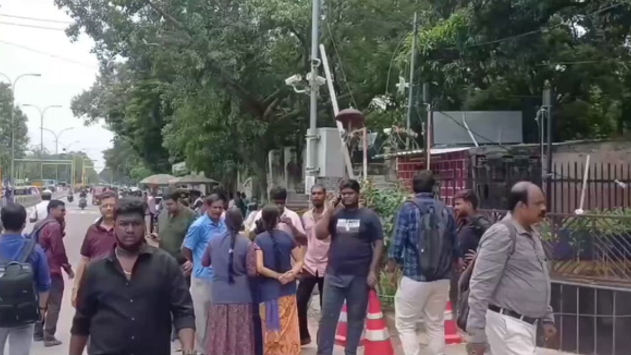 சென்னை சுங்க அலுவலகத்திற்கு வெடிகுண்டு மிரட்டல்.. பறந்து சென்ற காவல்துறையினர்..!