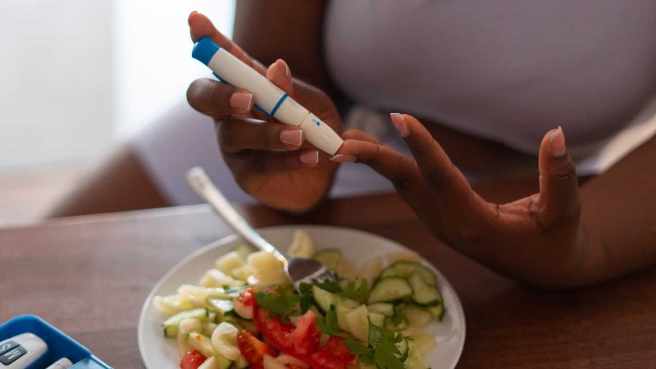 Health Tips: சர்க்கரை நோயாளிகளுக்கு இந்த 3 பழக்கங்கள் உள்ளதா? இரத்த சர்க்கரை அதிகரிக்கலாம்!