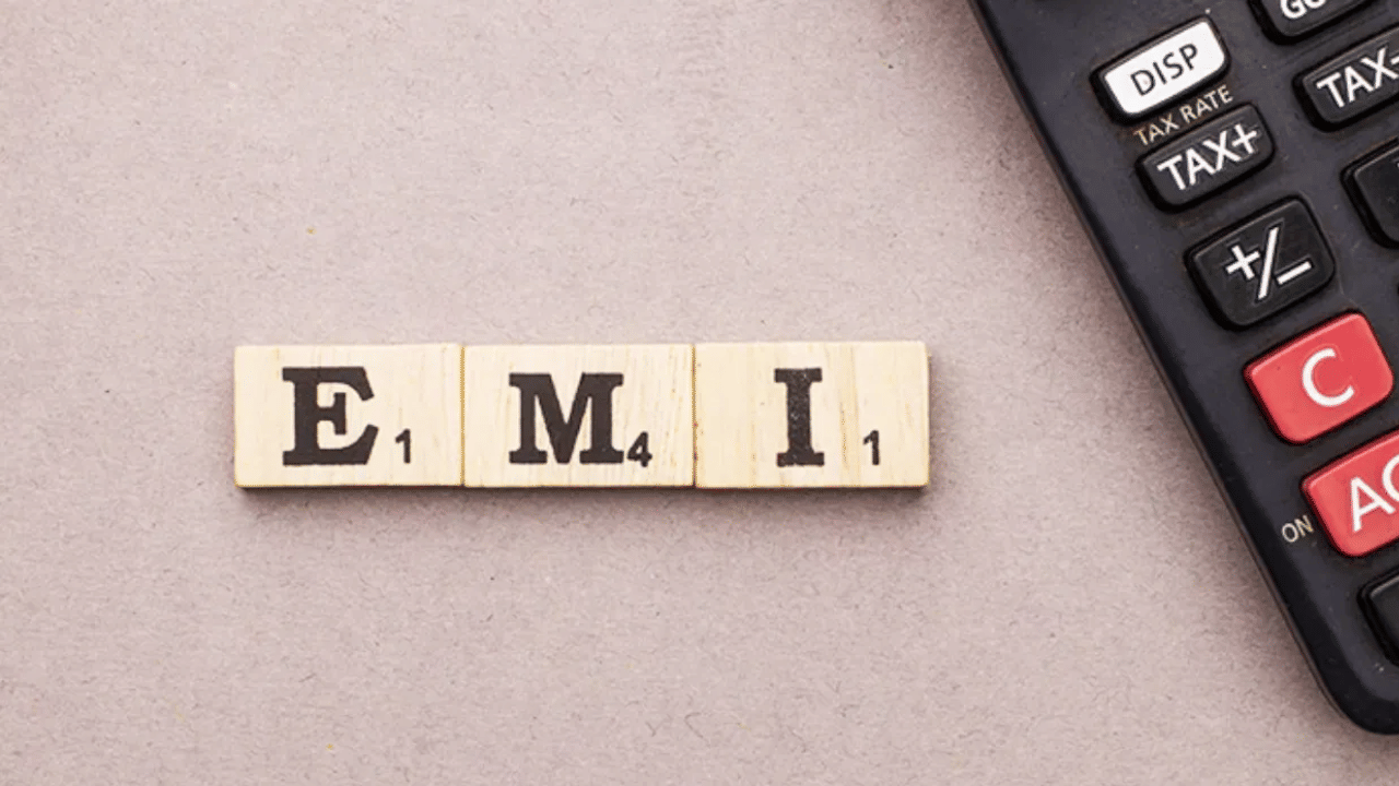 அமேசான், ஃபிளிப்கார்ட்டில் கிடைக்கும் நோ காஸ்ட் EMI - உண்மையில் இலவசமா? தெரிந்துகொள்ள வேண்டிய முக்கிய விஷயங்கள்