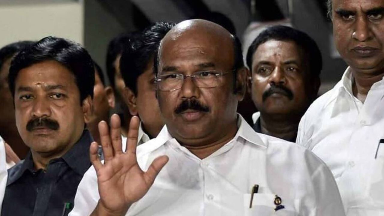 விஜய்க்கு கடைசியில் ஏமாற்றம் மட்டுமே மிஞ்சும் – அதிமுக முன்னாள் அமைச்சர் ஜெயகுமார்.. விஜய்க்கு கடைசியில் ஏமாற்றம் மட்டுமே மிஞ்சும் – அதிமுக முன்னாள் அமைச்சர் ஜெயகுமார்..