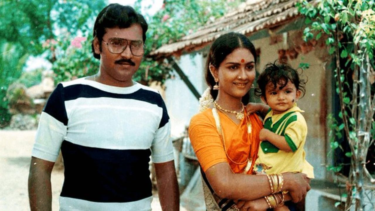 முந்தானை முடிச்சு படத்தில் விளக்கு வச்ச நேரத்திலே பாடல் உருவான விதம் – பாக்யராஜ் சொன்ன சுவாரஸ்ய சம்பவம்!