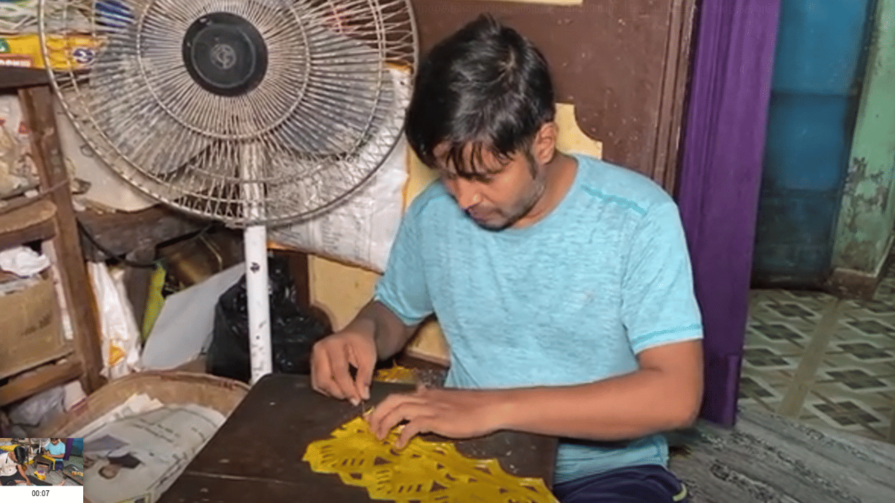 ஓடிசாவில் துர்கா பூஜையை முன்னிட்டு சிறப்பு அலங்காரம் ஓடிசாவில் துர்கா பூஜையை முன்னிட்டு சிறப்பு அலங்காரம்