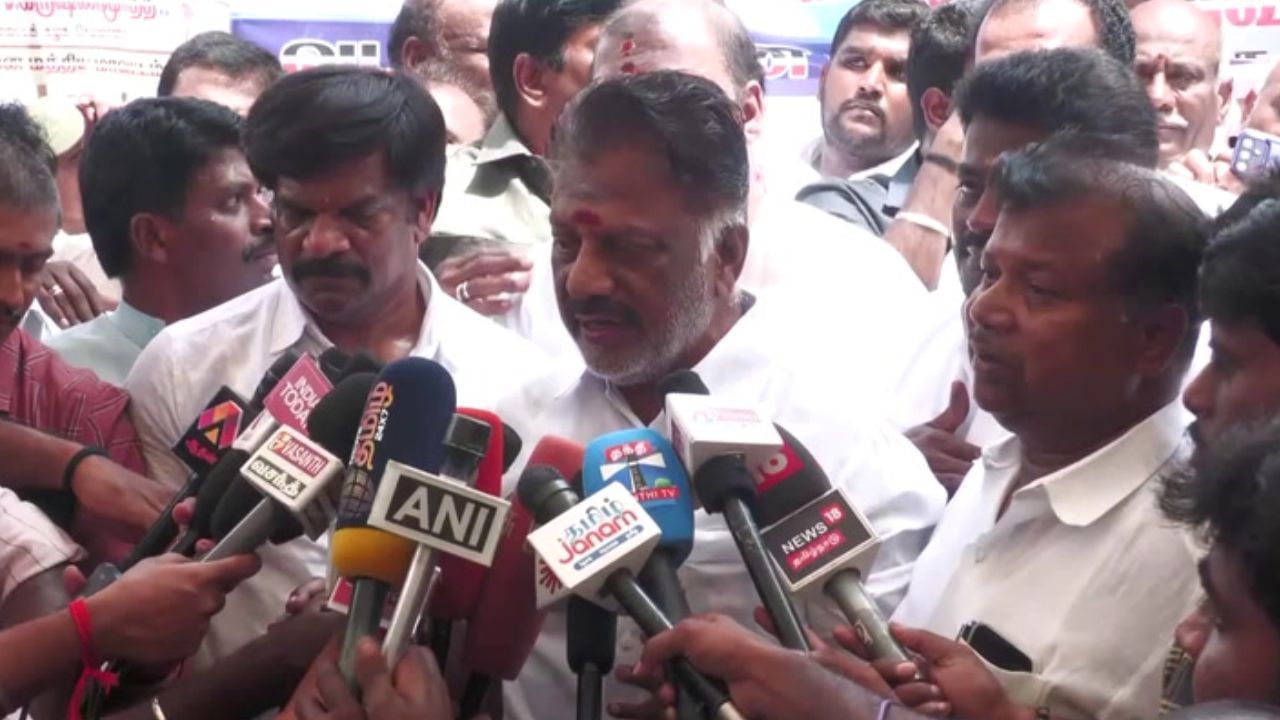 செங்கோட்டையன் முடிவை பொறுத்தே எனது கருத்து - ஓ.பன்னீர்செல்வம் திட்டவட்டம்