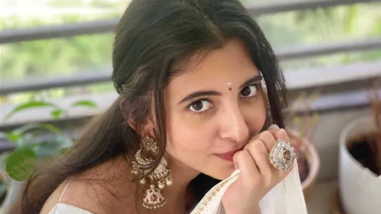 அவங்க என்னோட கூட பிறந்த அக்கா… ப்ரீத்தி அஸ்ரானி சொன்ன சுவாரஸ்ய சம்பவம்