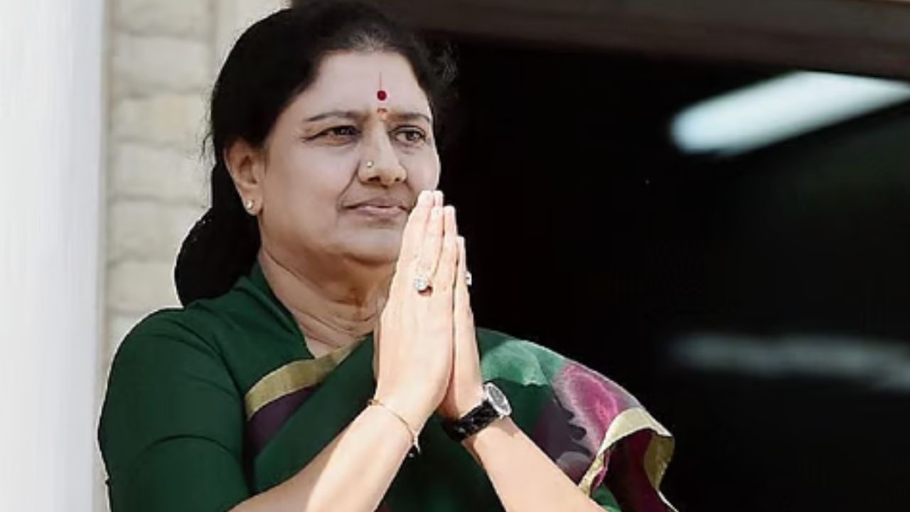 செங்கோட்டையனின் பதவி பறிப்பு சிறுபிள்ளைத்தனமான செயல் – சசிகலா அறிக்கை.. செங்கோட்டையனின் பதவி பறிப்பு சிறுபிள்ளைத்தனமான செயல் – சசிகலா அறிக்கை..
