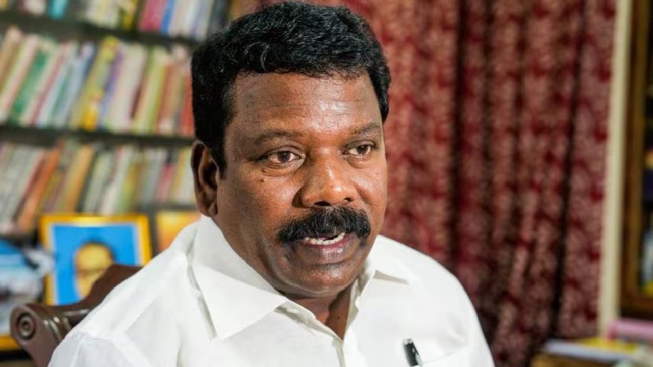 அதிமுக – பாஜக கூட்டணி மூழ்கும் கப்பல்.. மக்கள் ஒருபோதும் ஏற்றுக்கொள்ள மாட்டார்கள் – செல்வப்பெருந்தகை கருத்து.. அதிமுக – பாஜக கூட்டணி மூழ்கும் கப்பல்.. மக்கள் ஒருபோதும் ஏற்றுக்கொள்ள மாட்டார்கள் – செல்வப்பெருந்தகை கருத்து..
