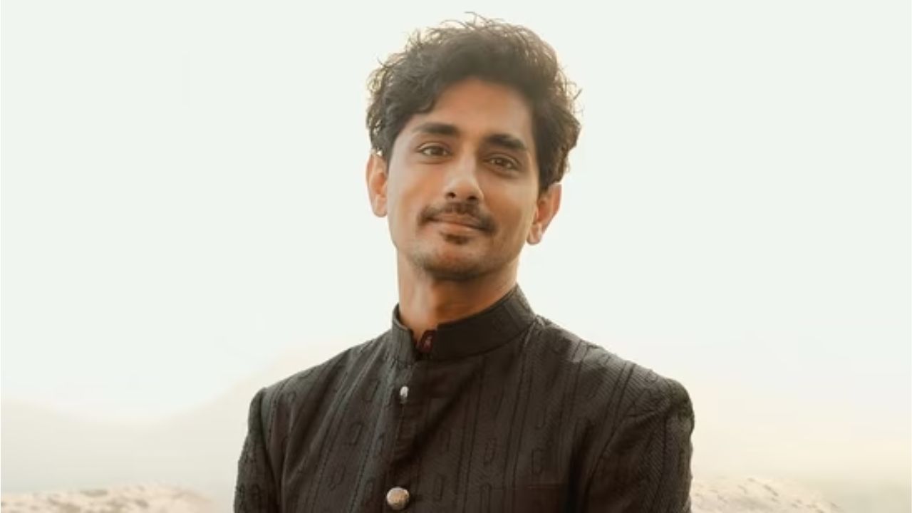எப்போதும் அந்த நடிகர்தான் எனக்கு உயிர்.. சித்தார்த் சொன்ன நடிகர் யார் தெரியுமா? எப்போதும் அந்த நடிகர்தான் எனக்கு உயிர்.. சித்தார்த் சொன்ன நடிகர் யார் தெரியுமா?