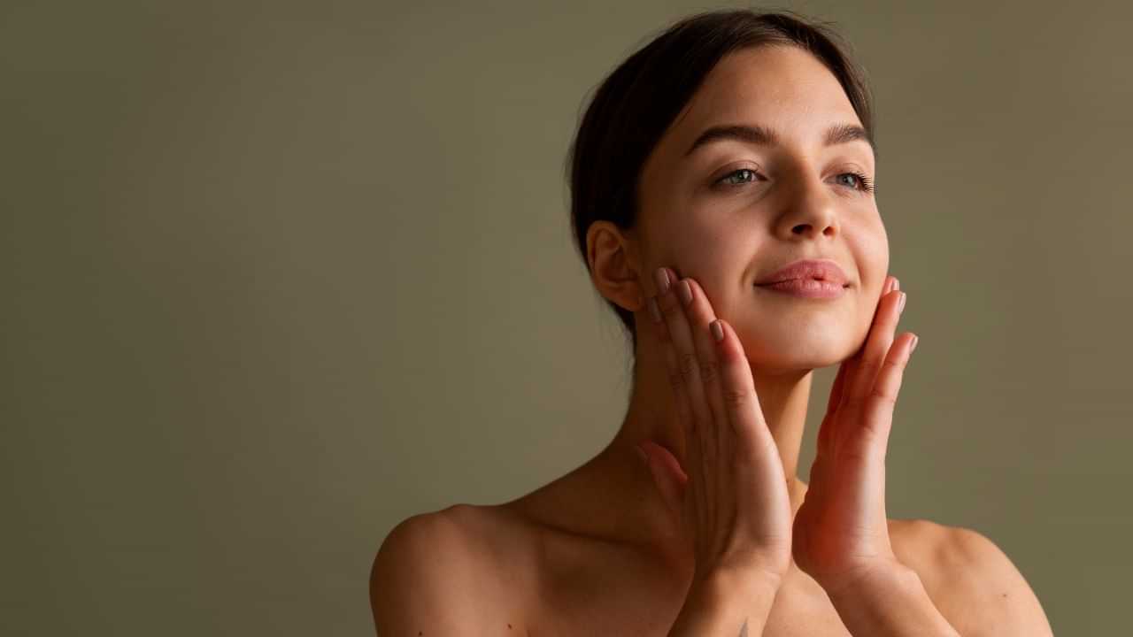 Skin Tightening: இளம் வயதிலேயே வயதான தோற்றமா..? சருமத்தை இறுக செய்யும் சிறப்பான டிப்ஸ்!