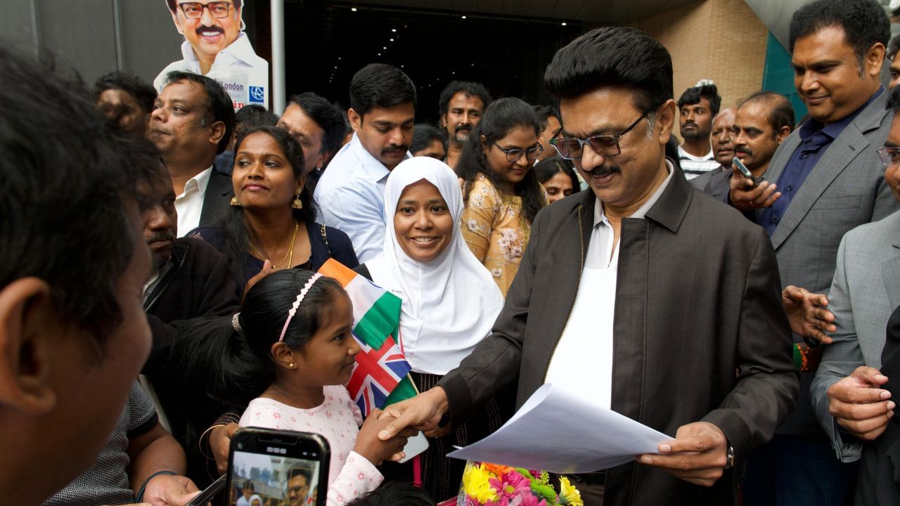 MK Stalin : முதலமைச்சர் ஸ்டாலினின் வெளிநாட்டு பயணம்.. விமர்சனங்களுக்கு முற்றுப்புள்ளி வைக்கும் வகையில் கடிதம்! MK Stalin : முதலமைச்சர் ஸ்டாலினின் வெளிநாட்டு பயணம்.. விமர்சனங்களுக்கு முற்றுப்புள்ளி வைக்கும் வகையில் கடிதம்!