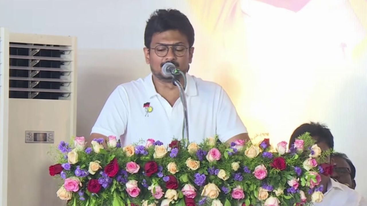 விரைவில் அதிமுக ஐசியூக்கு செல்லும்.. எடப்பாடி பழனிசாமியை சீண்டிய உதயநிதி ஸ்டாலின்!