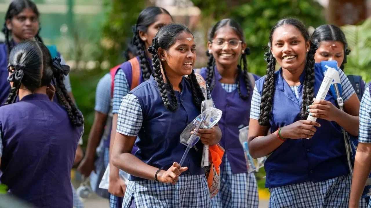 காலாண்டு தேர்வு... வினாத் தாள் முறையில் பெரிய மாற்றம்.. பள்ளிக்கல்வித்துறை அறிவிப்பு காலாண்டு தேர்வு... வினாத் தாள் முறையில் பெரிய மாற்றம்.. பள்ளிக்கல்வித்துறை அறிவிப்பு