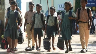 1 முதல் 5ம் வகுப்புகளுக்கு குட் நியூஸ்.. காலாண்டு விடுமுறை இத்தனை நாளா? தேர்வு அட்டவணை வெளியீடு