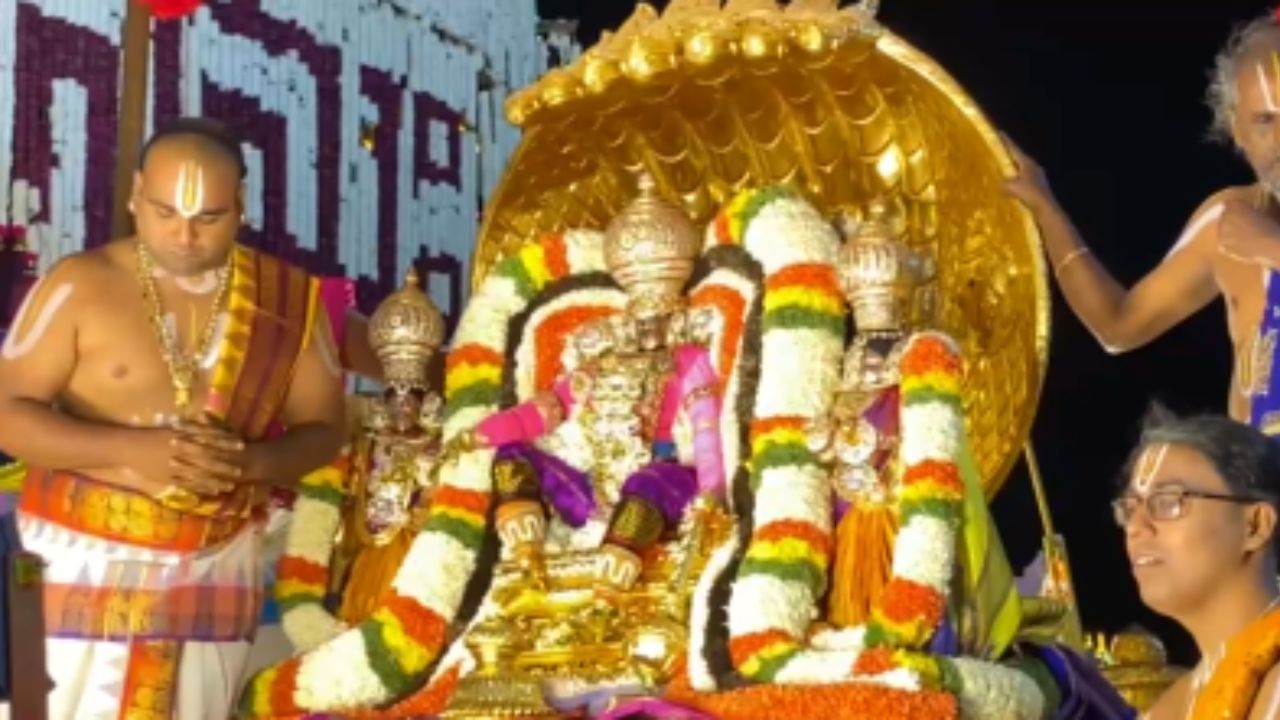 திருப்பதி பிரம்மோற்சவ விழா கோலாகலமாக தொடங்கியது