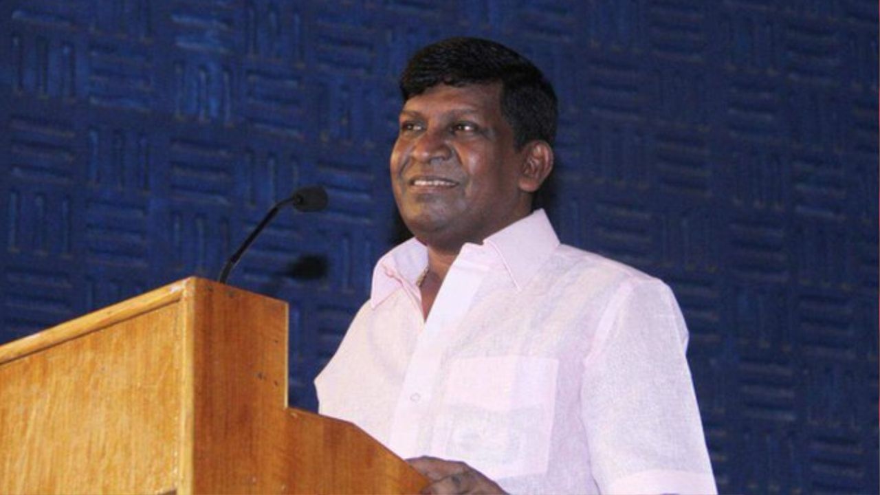 Vadivelu: நடிகர்கள் குறித்த அவதூறு.. யூடியூபர்கள் மீது புகார் தெரிவித்த வடிவேலு! Vadivelu: நடிகர்கள் குறித்த அவதூறு.. யூடியூபர்கள் மீது புகார் தெரிவித்த வடிவேலு!