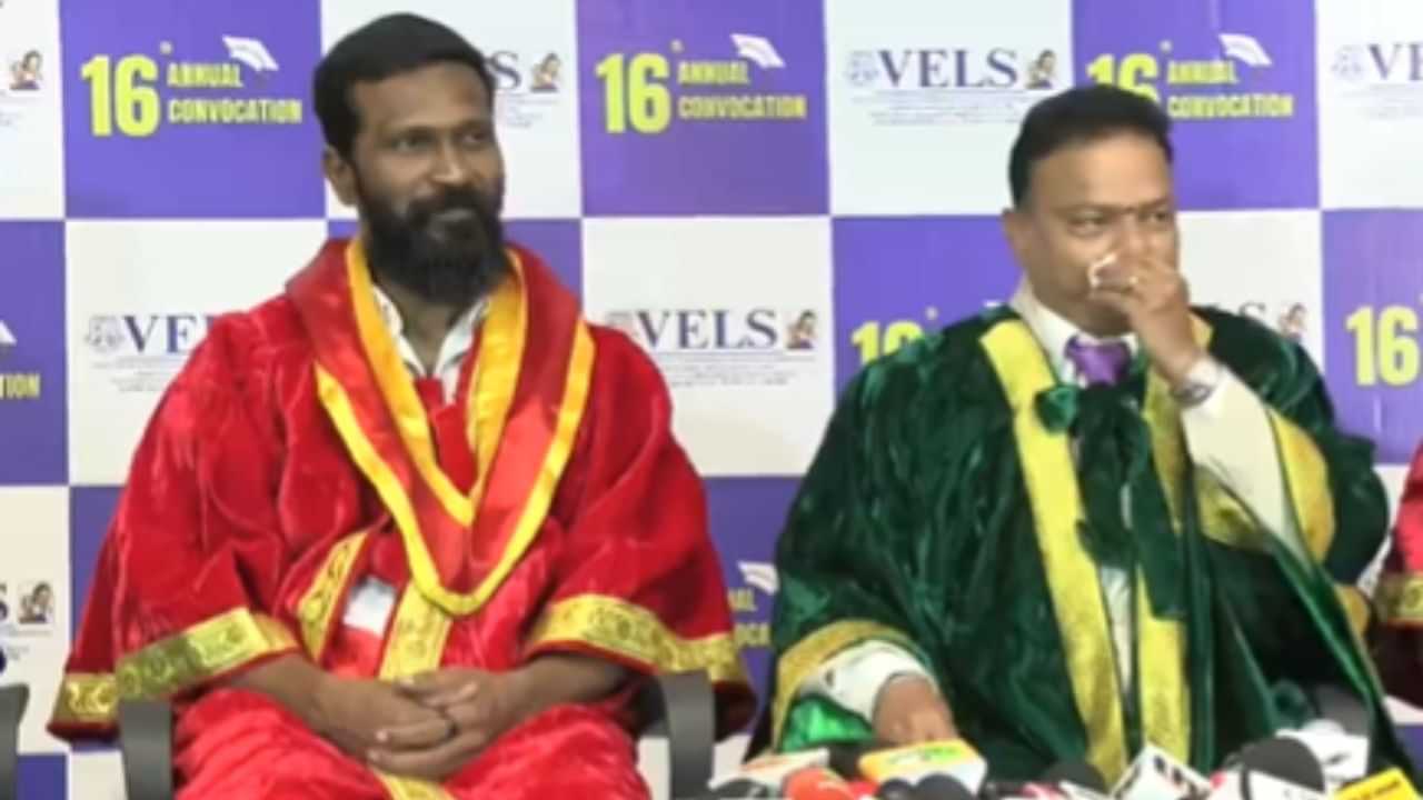 டைரக்டர் வெற்றிமாறன் டூ டாக்டர் வெற்றிமாறன் - பட்டம் வழங்கி கௌரவித்த ஐசரி கணேஷ் டைரக்டர் வெற்றிமாறன் டூ டாக்டர் வெற்றிமாறன் - பட்டம் வழங்கி கௌரவித்த ஐசரி கணேஷ்