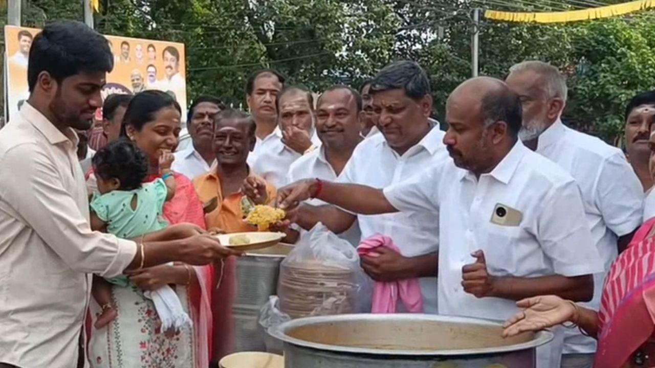 C. P. Radhakrishnan : 'அவருதான் ஜெயிக்கணும்' - சி.பி.ராதாகிருஷ்ணனுக்காக சிறப்பு பூஜையில் சொந்த ஊர் மக்கள்