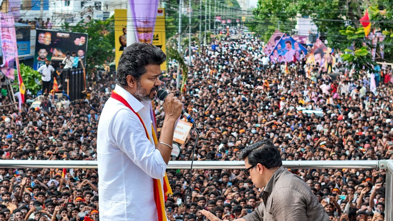 சென்னையில் த.வெ.க தலைவர் விஜய் பிரச்சாரம்.. அனுமதி கோரி ஆணையரிடம் மனு..