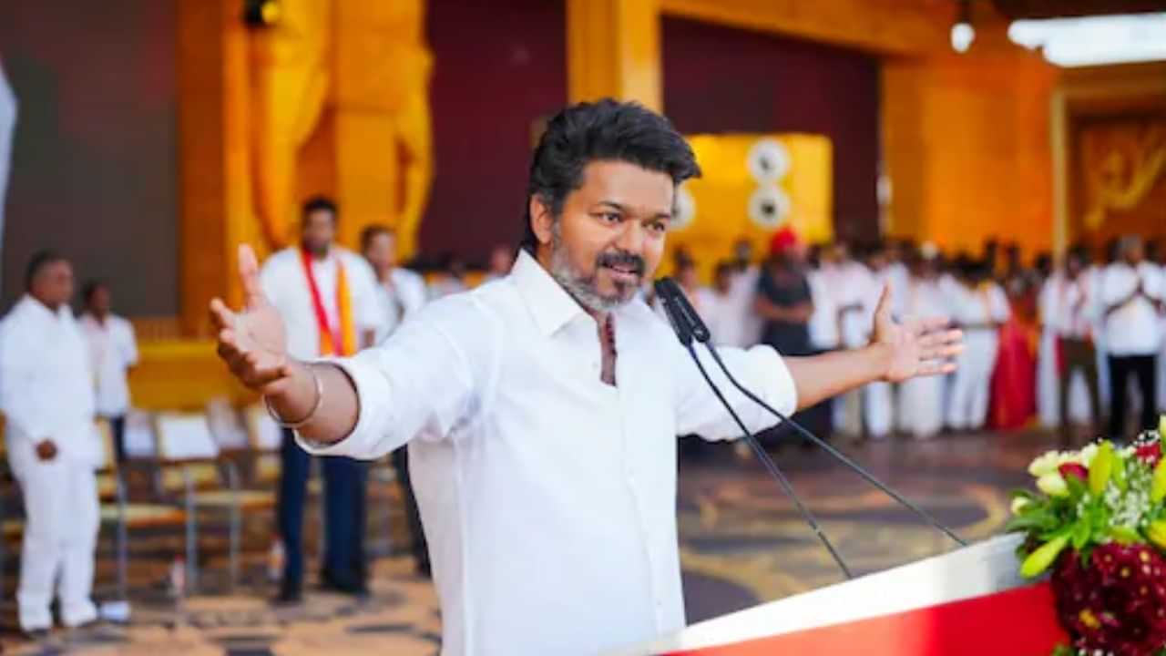 திருச்சியில் 23, அரியலூரில் 25.. விஜய் பிரச்சாரத்திற்கு காவல்துறை நிபந்தனைகள்! திருச்சியில் 23, அரியலூரில் 25.. விஜய் பிரச்சாரத்திற்கு காவல்துறை நிபந்தனைகள்!