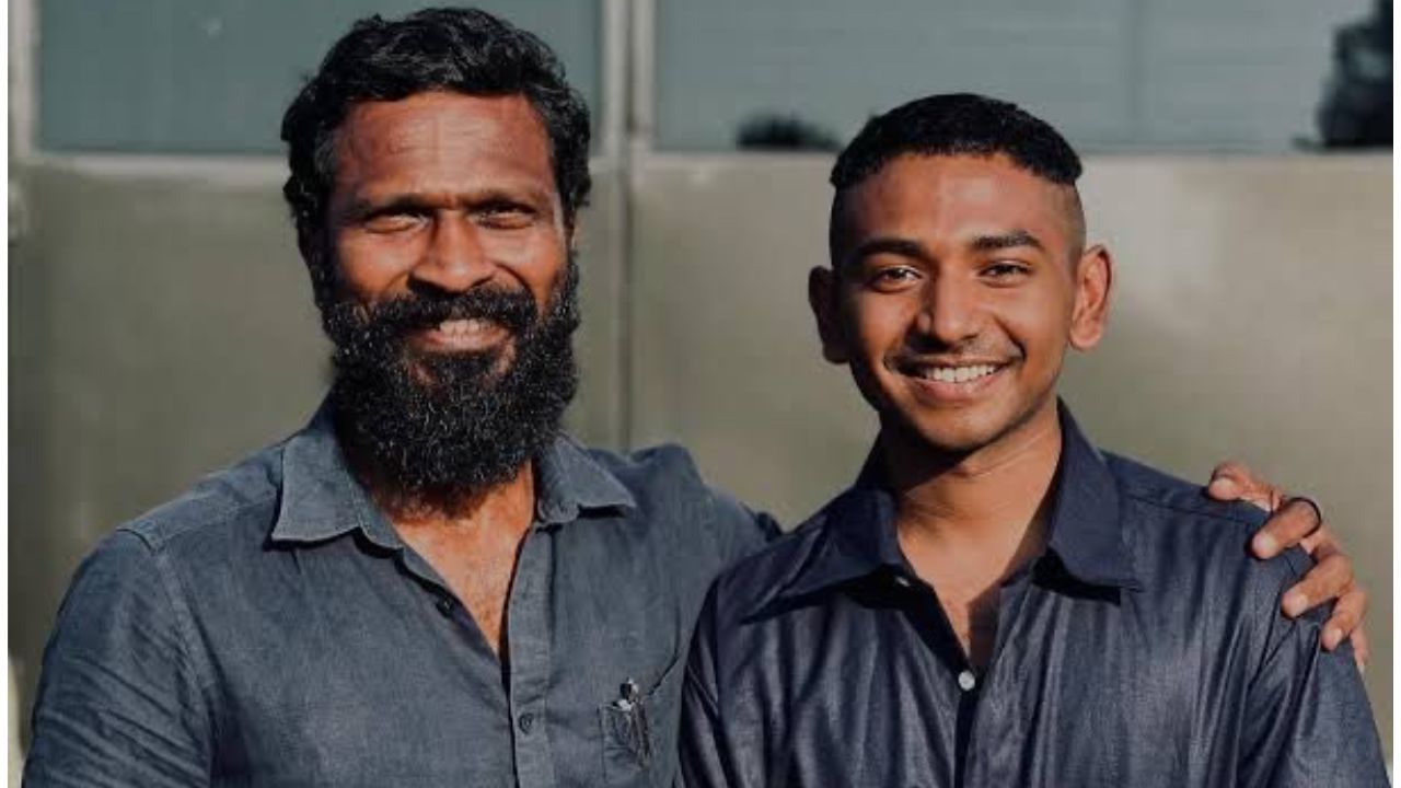 இயக்குநர் அவதாரம் எடுத்துள்ள நடிகர் கென் கருணாஸ் – வைரலாகும் அறிவிப்பு வீடியோ இயக்குநர் அவதாரம் எடுத்துள்ள நடிகர் கென் கருணாஸ் – வைரலாகும் அறிவிப்பு வீடியோ