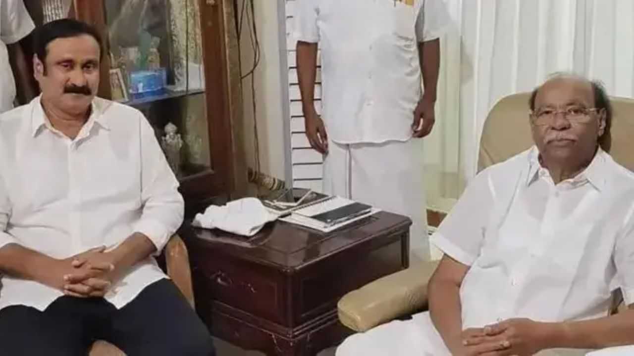 மருத்துவமனையில் ராமதாஸ் அட்மிட்.. பதறி ஓடிய அன்புமணி.. நலம் விசாரிப்பு! மருத்துவமனையில் ராமதாஸ் அட்மிட்.. பதறி ஓடிய அன்புமணி.. நலம் விசாரிப்பு!