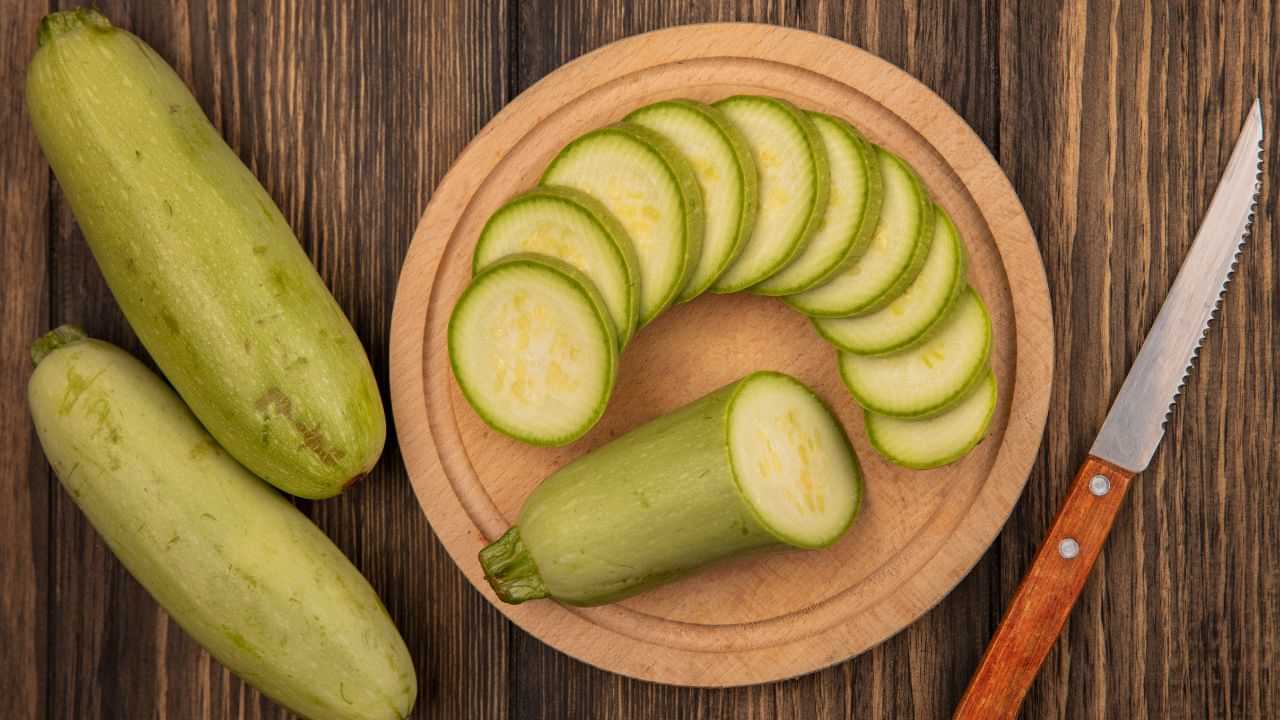 Health Tips: மாறிவரும் வானிலை..! இந்த 4 பொருட்களுடன் சுரைக்காயை ஏன் சேர்த்து சாப்பிடக்கூடாது?