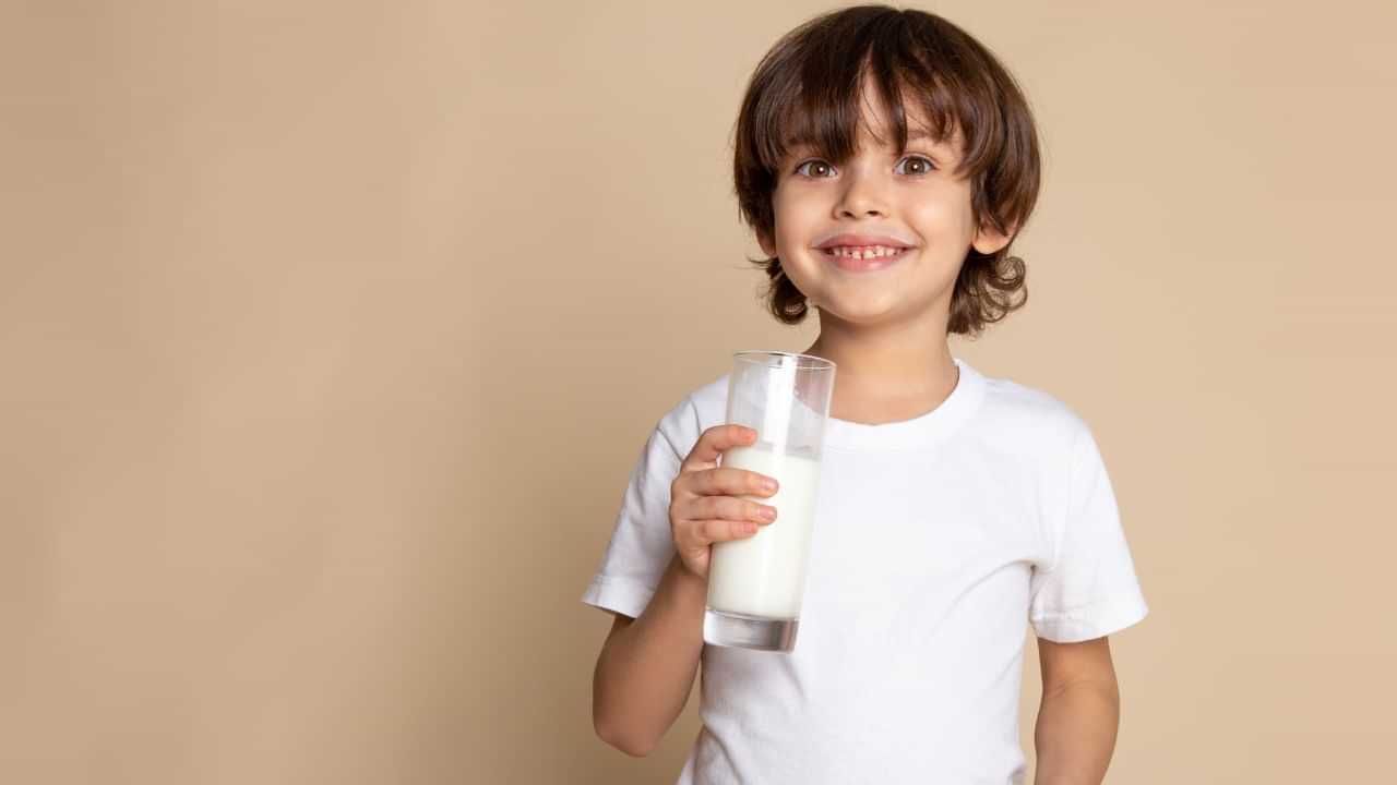 Child Health: பால் குடித்தால் குழந்தைக்கு வயிற்றுப்போக்கு ஏற்படுவது ஏன்..? பெற்றோர்கள் கவனிக்க வேண்டியவை! Child Health: பால் குடித்தால் குழந்தைக்கு வயிற்றுப்போக்கு ஏற்படுவது ஏன்..? பெற்றோர்கள் கவனிக்க வேண்டியவை!
