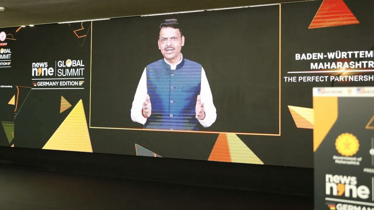 News9 Global Summit 2025: நெருங்கிய நண்பர்… மகாராஷ்டிராவில் முதலீடு செய்ய அழைத்த தேவேந்திர ஃபட்னாவிஸ் News9 Global Summit 2025: நெருங்கிய நண்பர்… மகாராஷ்டிராவில் முதலீடு செய்ய அழைத்த தேவேந்திர ஃபட்னாவிஸ்