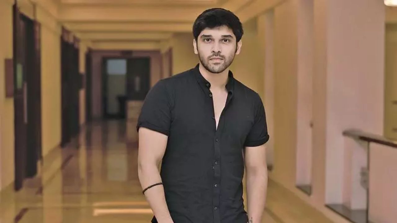 சர்ச்சைகளுக்கு முற்றுப்புள்ளி வைத்த நடிகர் துருவ் விக்ரம் – வைரலாகும் வீடியோ சர்ச்சைகளுக்கு முற்றுப்புள்ளி வைத்த நடிகர் துருவ் விக்ரம் – வைரலாகும் வீடியோ