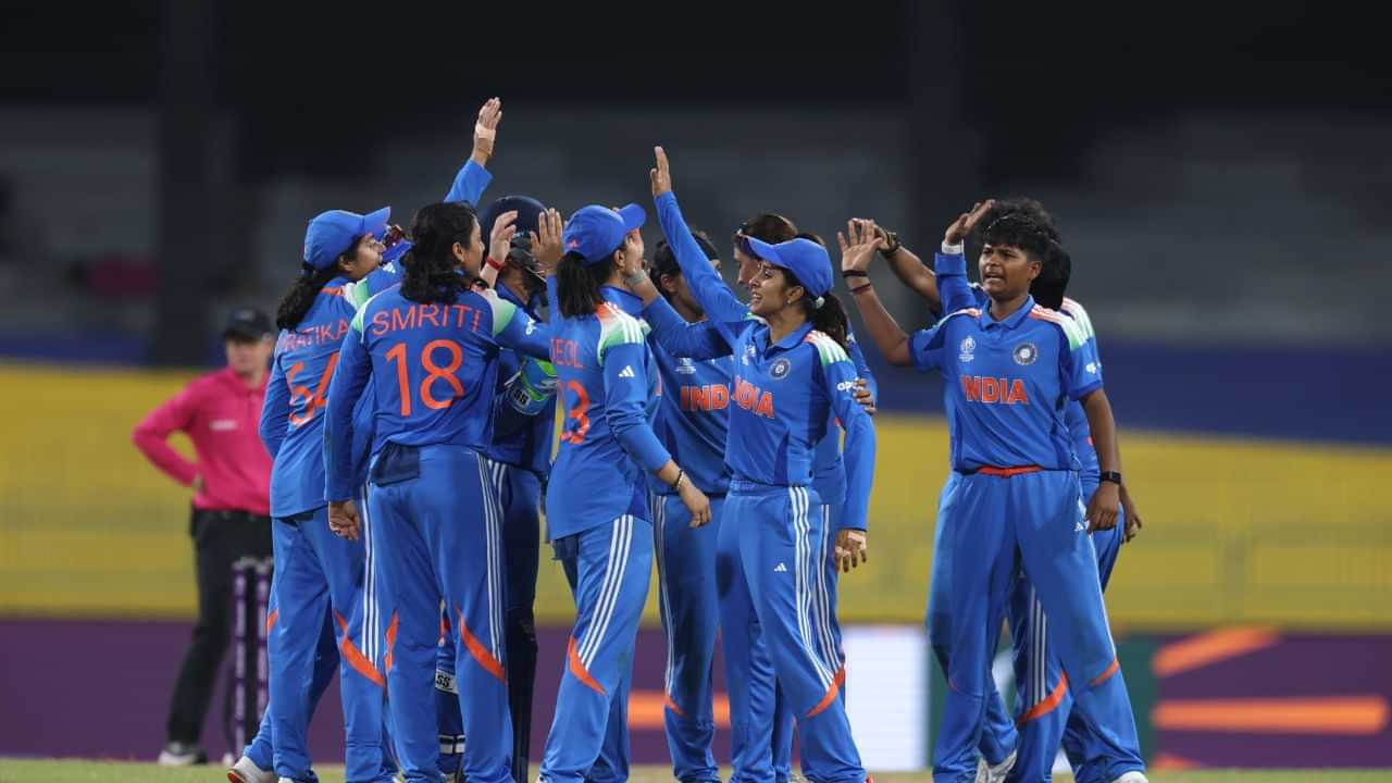 Womens World Cup 2025: இந்திய மகளிர் அணி அரையிறுதிக்கு எப்படி செல்லும்..? சமன்பாடு என்ன..? Womens World Cup 2025: இந்திய மகளிர் அணி அரையிறுதிக்கு எப்படி செல்லும்..? சமன்பாடு என்ன..?