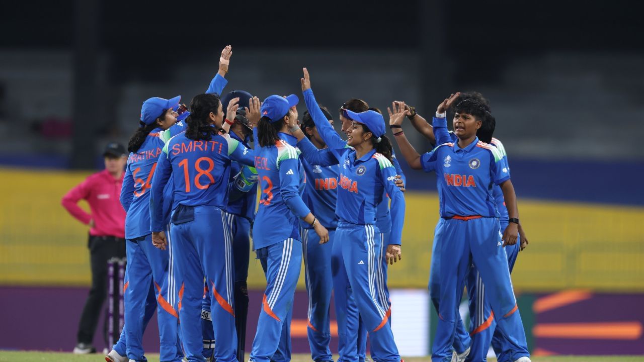 Womens World Cup 2025: இந்திய மகளிர் அணி அரையிறுதிக்கு எப்படி செல்லும்..? சமன்பாடு என்ன..? Womens World Cup 2025: இந்திய மகளிர் அணி அரையிறுதிக்கு எப்படி செல்லும்..? சமன்பாடு என்ன..?