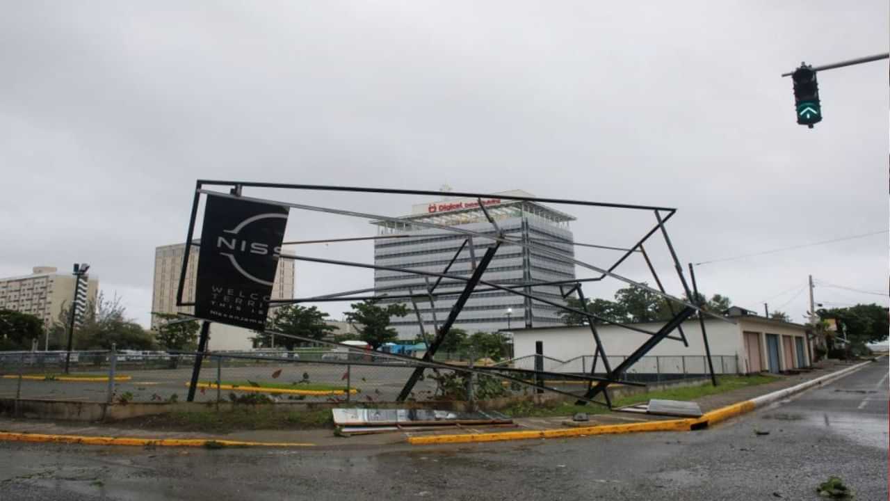 Melissa Cyclone: ஜமைக்காவில் கடும் சேதத்தை ஏற்படுத்திய மெலிஸா புயல்! Melissa Cyclone: ஜமைக்காவில் கடும் சேதத்தை ஏற்படுத்திய மெலிஸா புயல்!