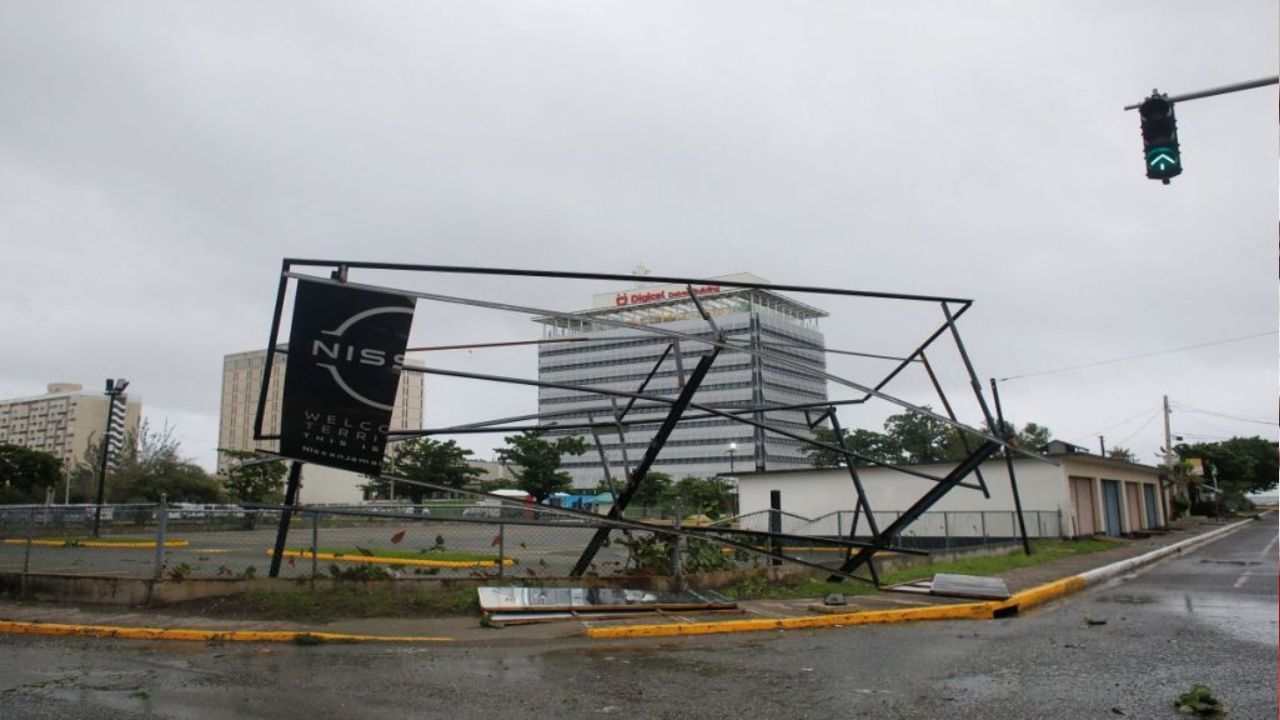 Melissa Cyclone: ஜமைக்காவில் கடும் சேதத்தை ஏற்படுத்திய மெலிஸா புயல்! Melissa Cyclone: ஜமைக்காவில் கடும் சேதத்தை ஏற்படுத்திய மெலிஸா புயல்!