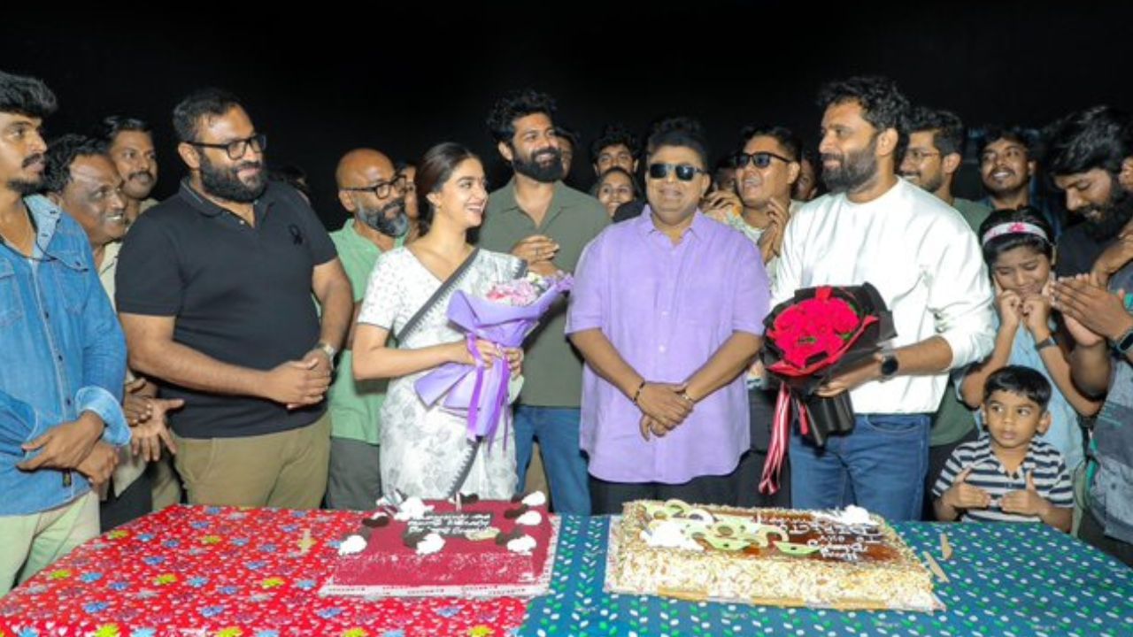 Keerthy Suresh: மிஷ்கினின் கூட்டணி.. இயக்குநருடன் இணைந்து பிறந்தநாளை கொண்டாடிய கீர்த்தி சுரேஷ்! Keerthy Suresh: மிஷ்கினின் கூட்டணி.. இயக்குநருடன் இணைந்து பிறந்தநாளை கொண்டாடிய கீர்த்தி சுரேஷ்!