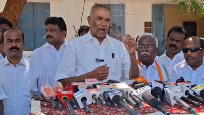 விஜயின் இந்த செயலே 41 உயிரிழப்புக்கு காரணம் - சபாநாயகர் அப்பாவு விஜயின் இந்த செயலே 41 உயிரிழப்புக்கு காரணம் - சபாநாயகர் அப்பாவு