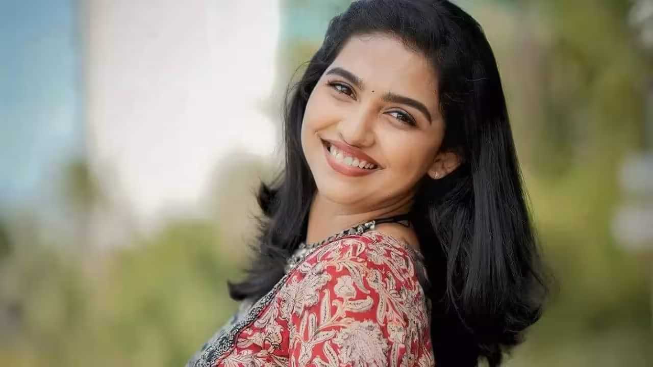 வணங்கான் படத்தில் மிஸ்ஸானது சூர்யா 46-ல் கிடைச்சுடுச்சு - நடிகை மமிதா பைஜூ வணங்கான் படத்தில் மிஸ்ஸானது சூர்யா 46-ல் கிடைச்சுடுச்சு - நடிகை மமிதா பைஜூ