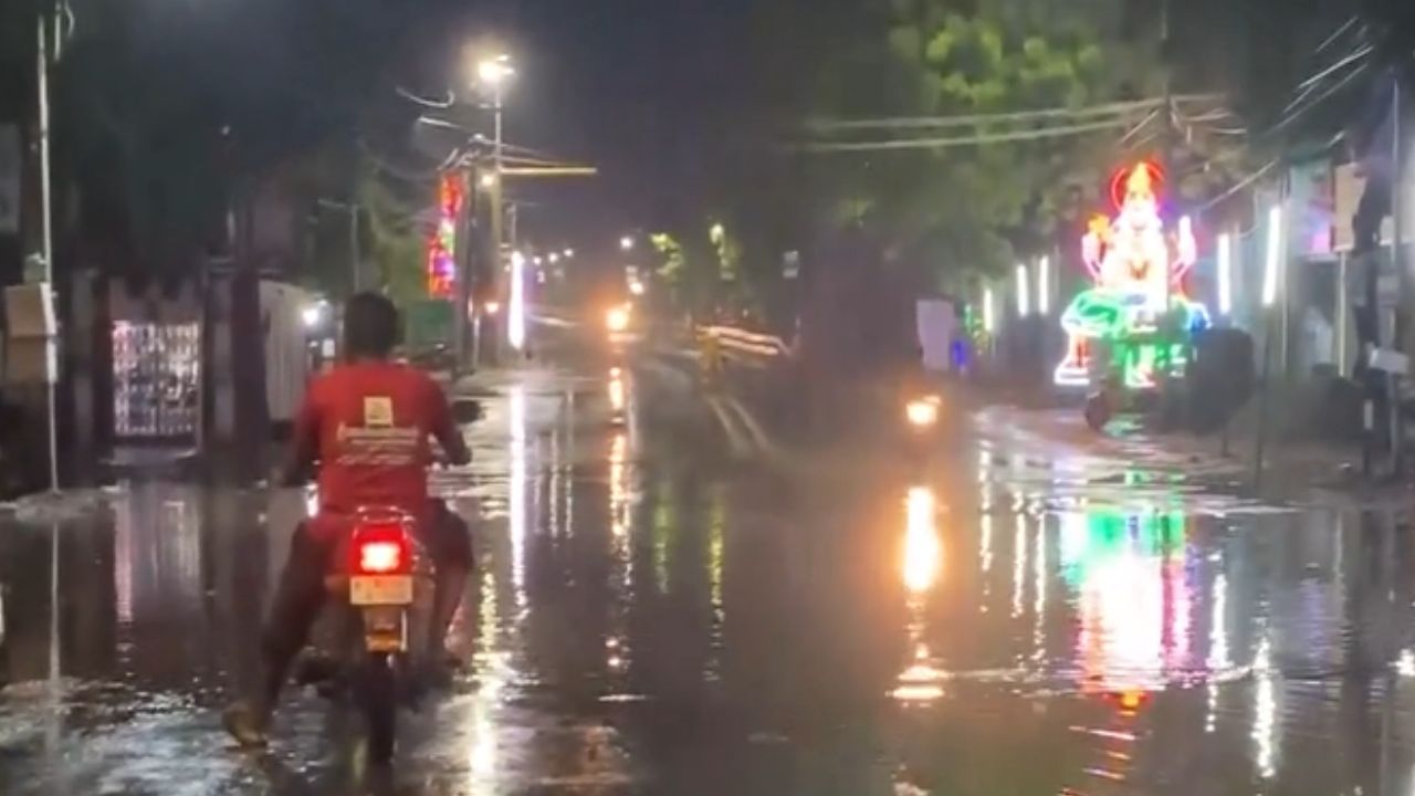 Rain Update : மாறிய வெதர்.. தூத்துக்குடியில் கொட்டித்தீர்த்த கனமழை!