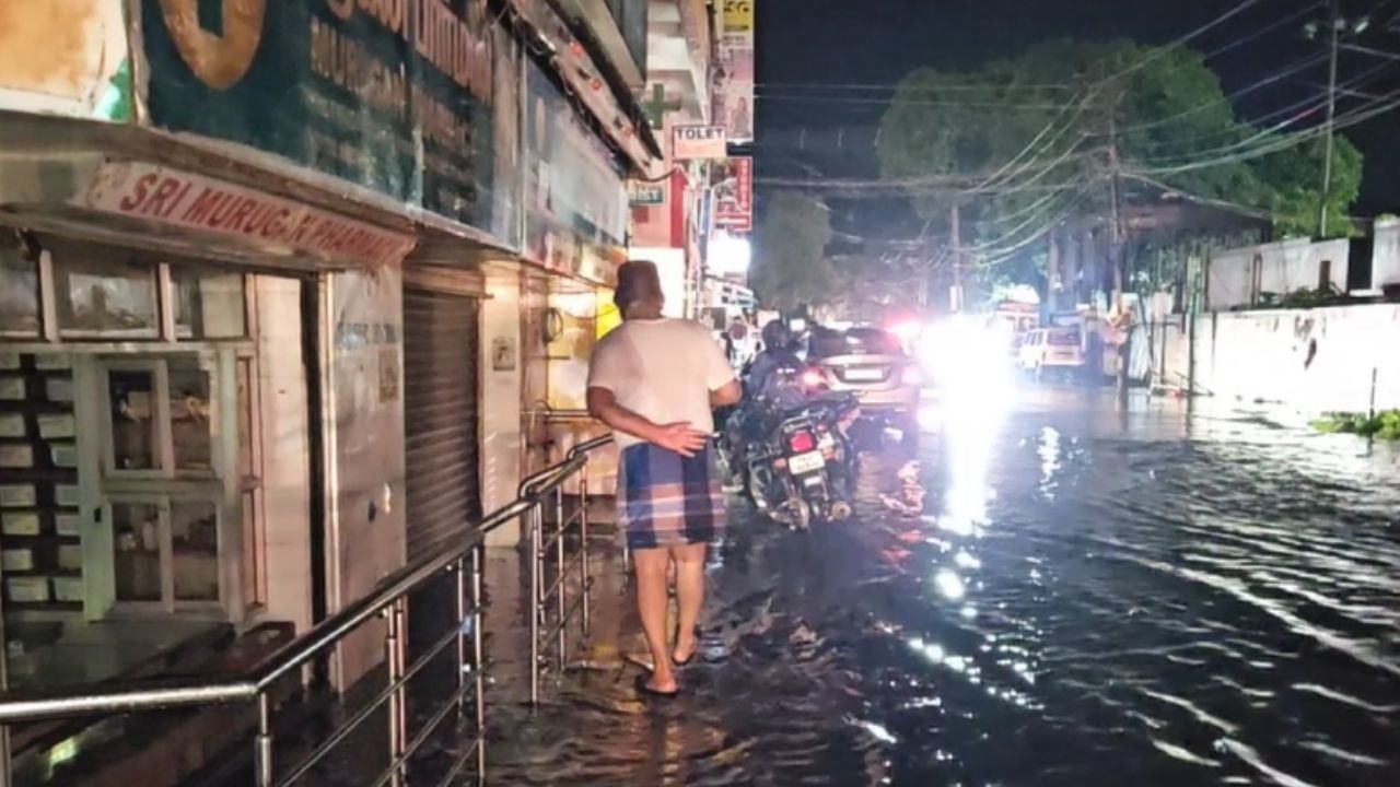 ராணிப்பேட்டையில் வெளுத்த மழை.. கனமழையால் தண்ணீர் தேக்கம்!