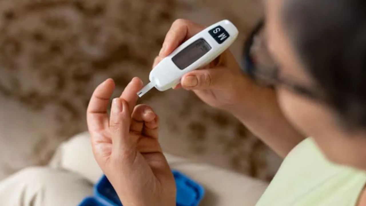 உயர் இரத்த சர்க்கரை அளவின் மூன்று ஆரம்ப அறிகுறிகள்.. மருத்துவர் தரும் விளக்கம்!