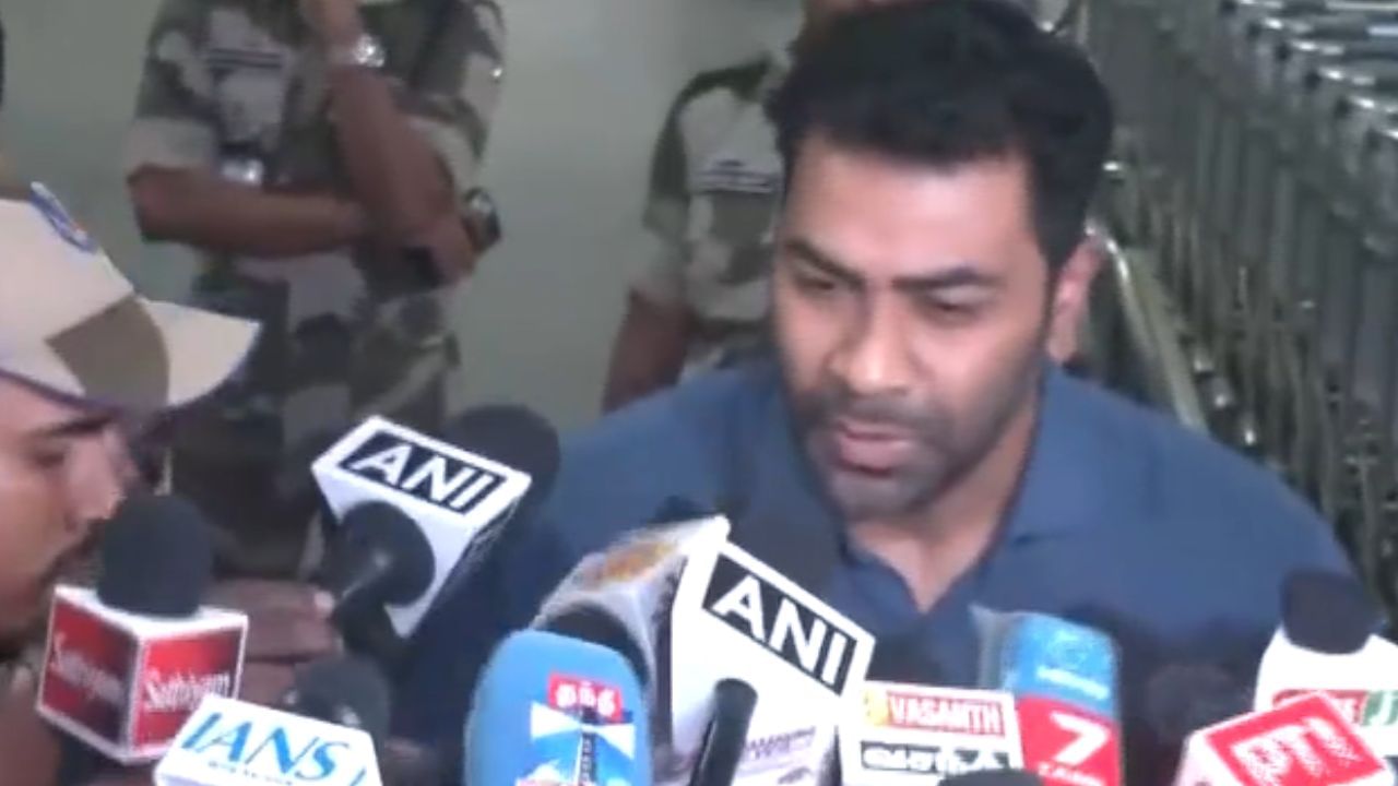 16 நாட்கள் துக்கத்தில் இருக்கிறோம் - கரூர் குறித்து பேசிய ஆதவ் அர்ஜூனா