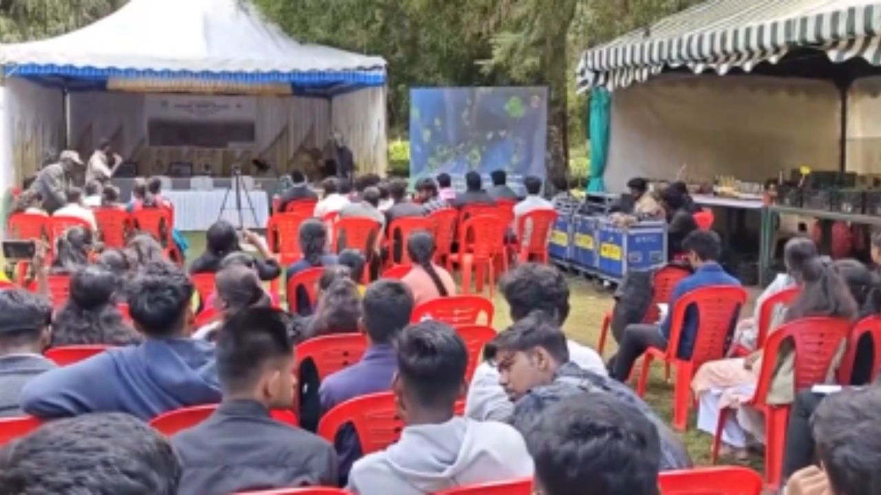 நீலகிரி வரையாடு தினம்.. ஊட்டியில் நடந்த விழிப்புணர்வு  கண்காட்சி