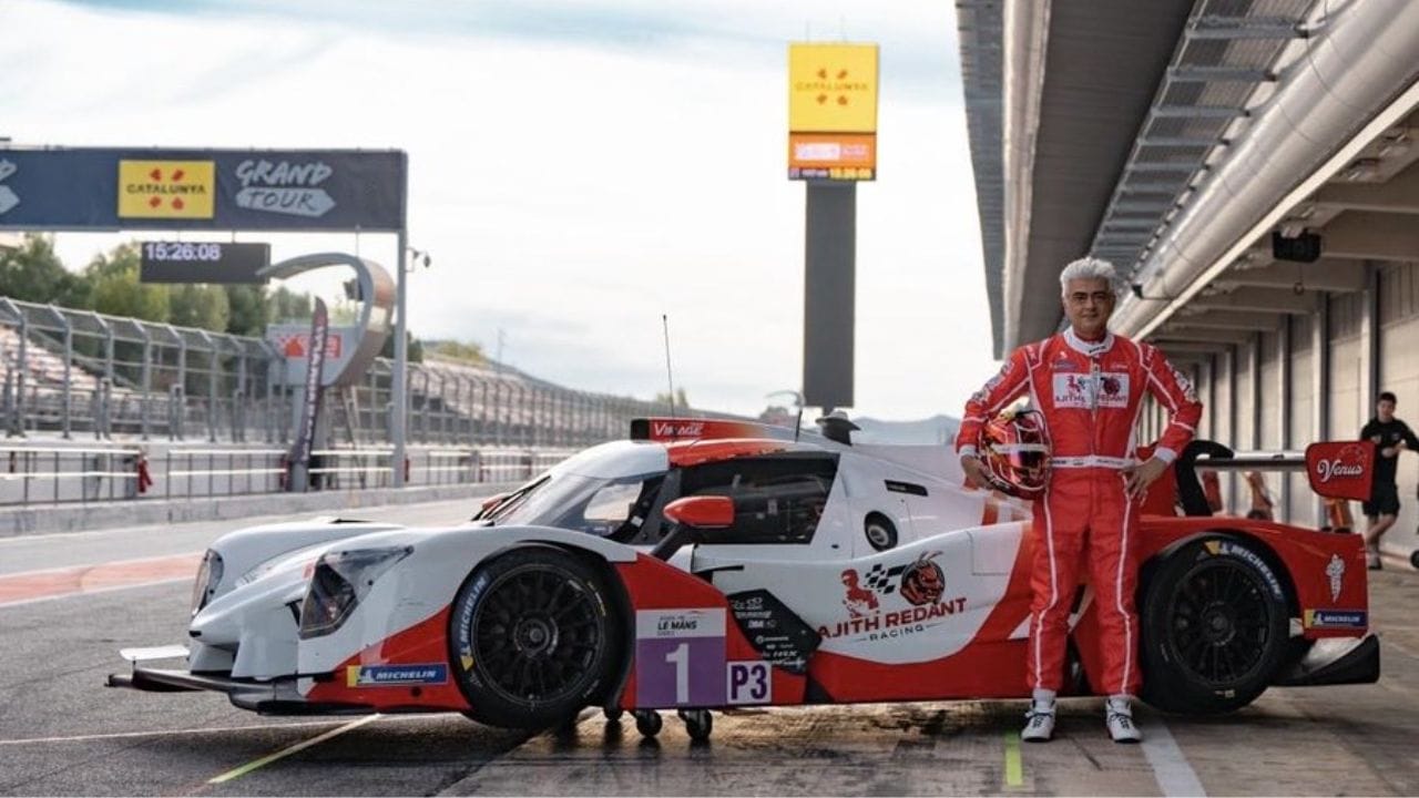 தனது ரேஸ் காருடன் அஜித் குமார் கொடுத்த மாஸான போஸ்… இணையத்தில் வைரலாகும் போட்டோ