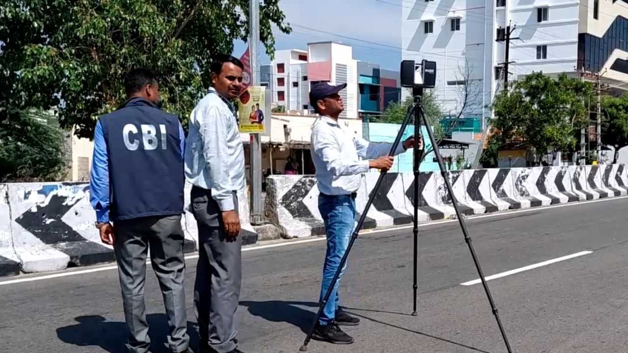 கரூர் துயர சம்பவம்.. 2வது நாளாக சம்பவ இடத்தில் ஆய்வு மேற்கொள்ளும் சிபிஐ!