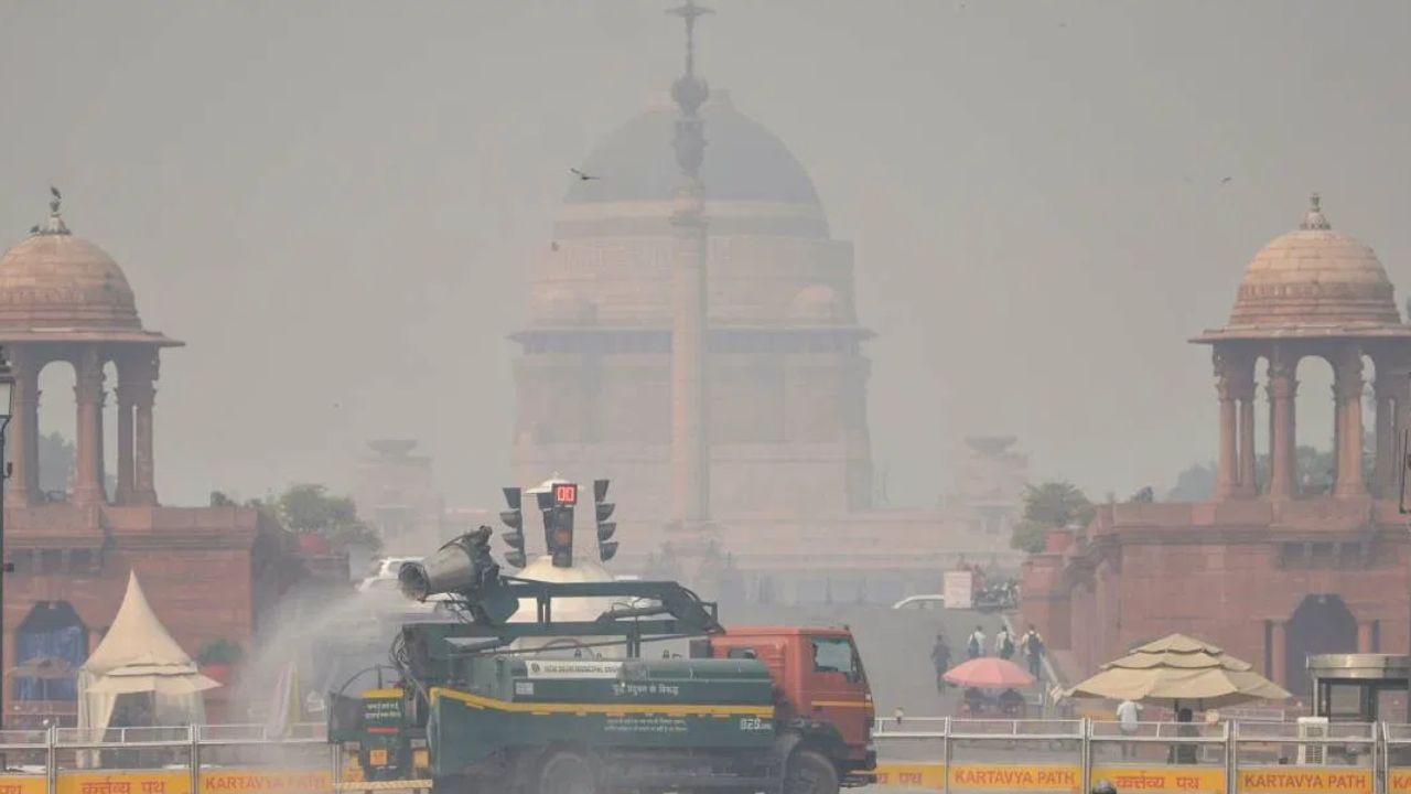 Delhi Air Quality : காற்று மாசு காரணமாக திணறும் டெல்லி.. தீபாவளிக்கு பிந்தைய நிலை என்ன?