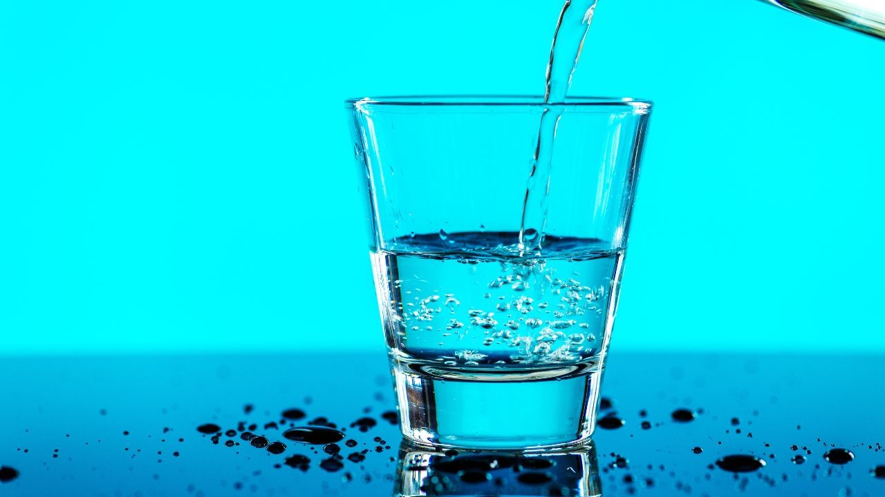 Health Tips: தினமும் RO வாட்டர் குடிக்கிறீர்களா..? குடிக்கும்முன் தெரிந்துகொள்ள வேண்டிய விஷயம்!