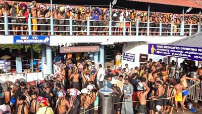 சபரிமலையில் குவியும் பக்தர்கள்.. முதல்நாளே செம கூட்டம்!